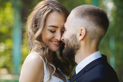 Как «достать» новоиспеченного мужа сразу после свадьбы