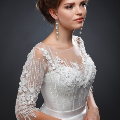 Пышное свадебное платье с рукавами Опера