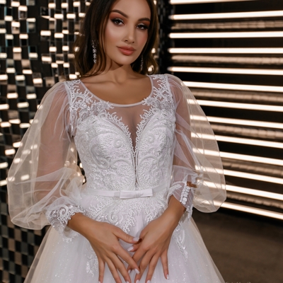 Свадебное платье с рукавами и блеском Леона