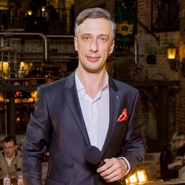 Ведущие Алексей Демидов
